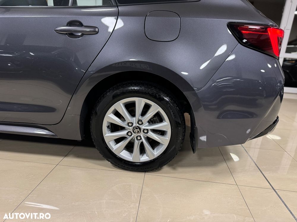 Toyota Corolla 1.8 Comfort - 36