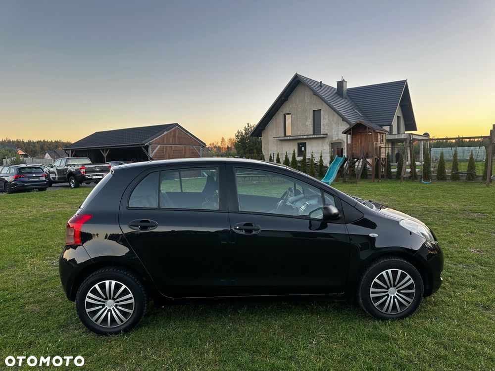 Toyota Yaris 1.3 VVT-i Luna - 14