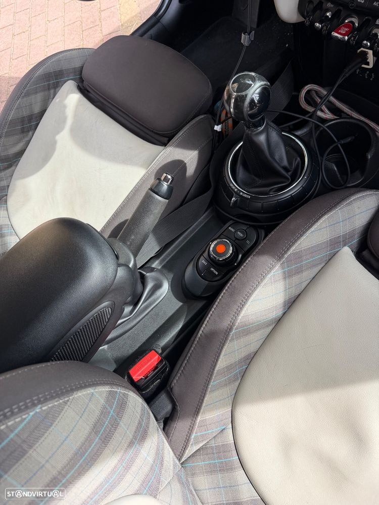 MINI 5 Portas Cooper D - 43