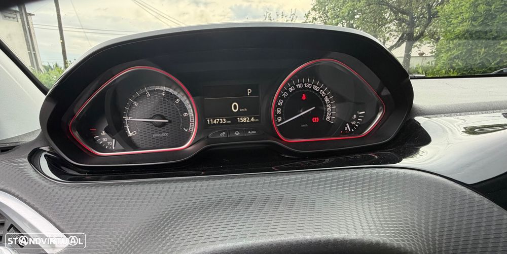 Peugeot 2008 1.2 PureTech GT Line EAT6 - 25