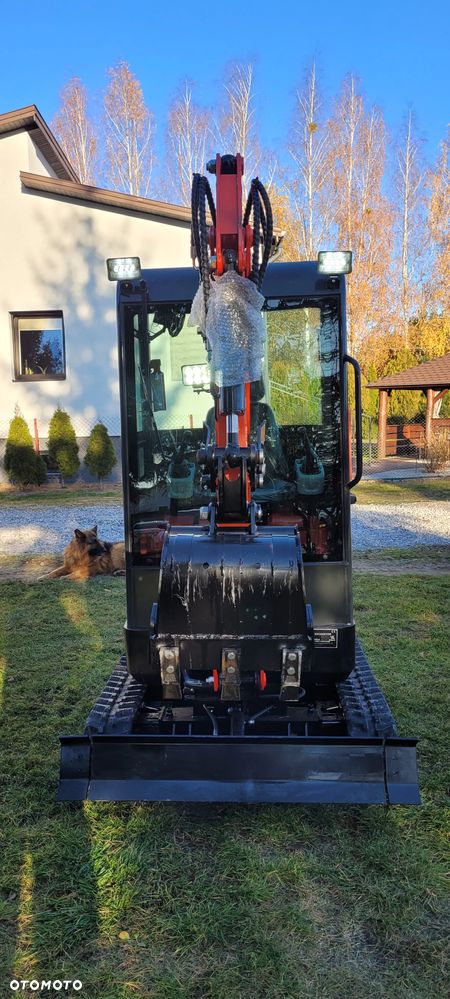 Inny Yufan YFT 15  Kabina - 3