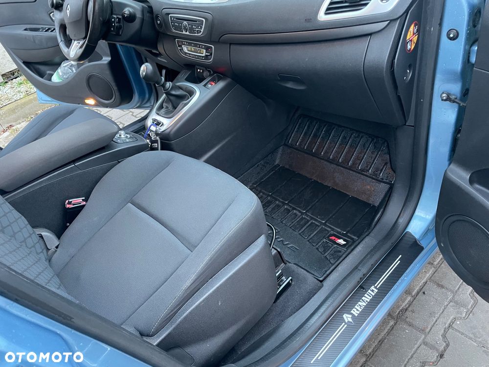 Renault Scenic 1.6 16V Authentique - 15