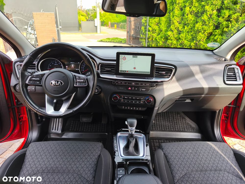 Kia Ceed 1.4 T-GDI DCT OPF Vision - 38