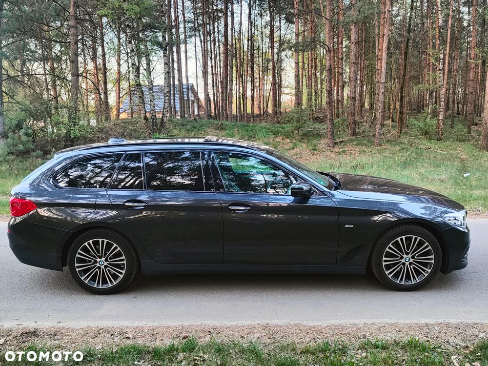 BMW Seria 5 520d Sport Line - 8