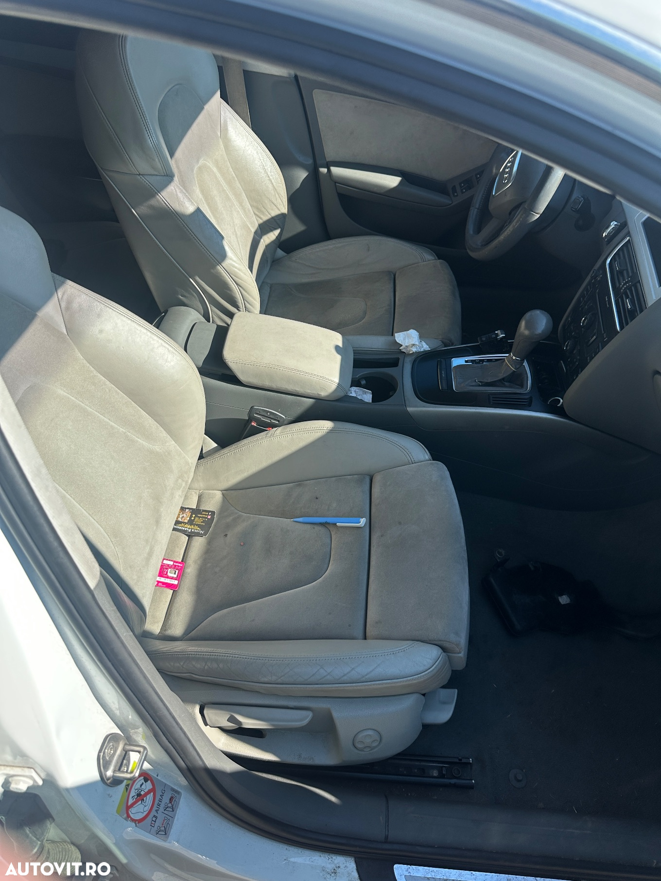 Dezmembrez Audi A4 B8 - 4
