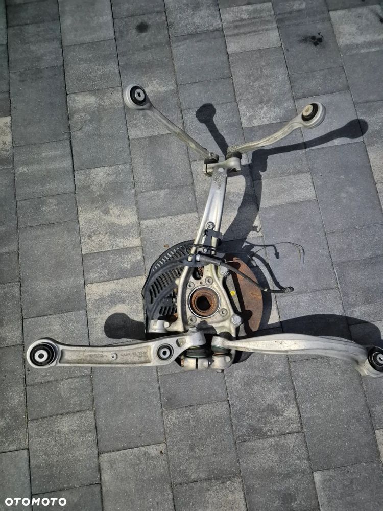 Zwrotnica piasta zawieszenie prawy przód przednia prawa Audi A6 C8 A7 4k0407560d - 1