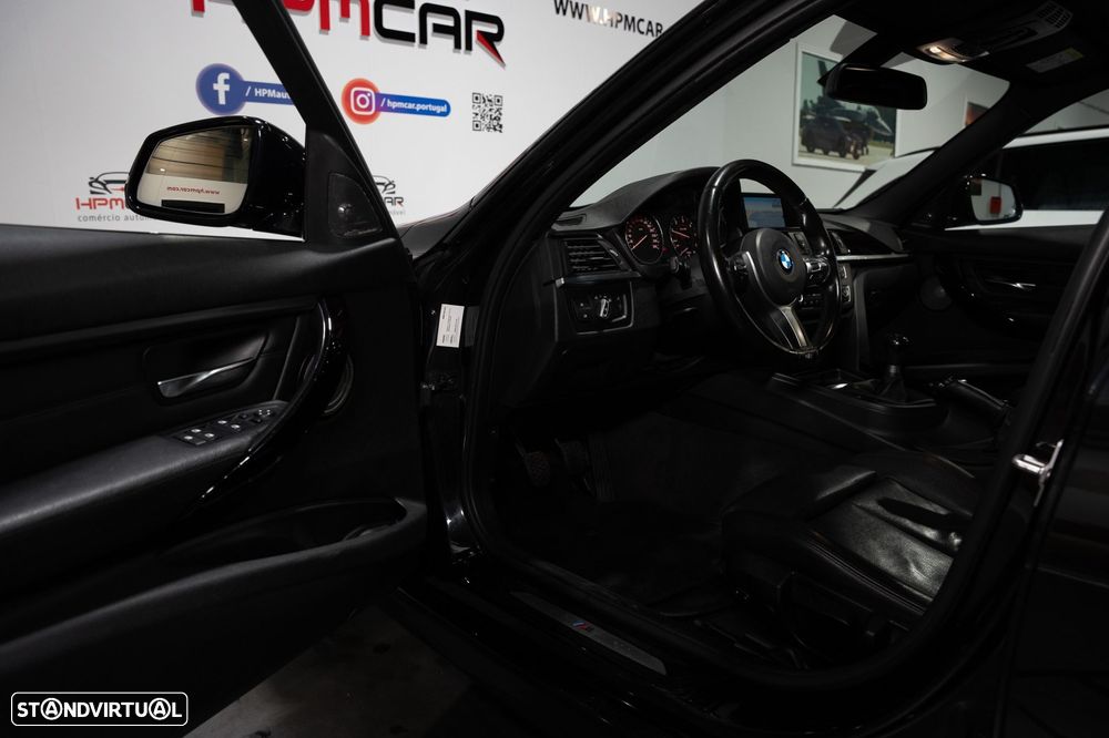 BMW 320 d Pack M - 16