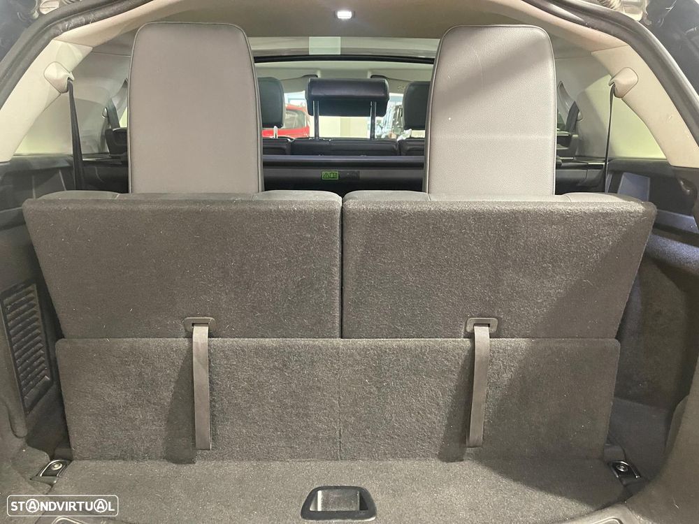 Land Rover Discovery Sport 2.0 TD4 HSE Luxury 7L Auto - 47