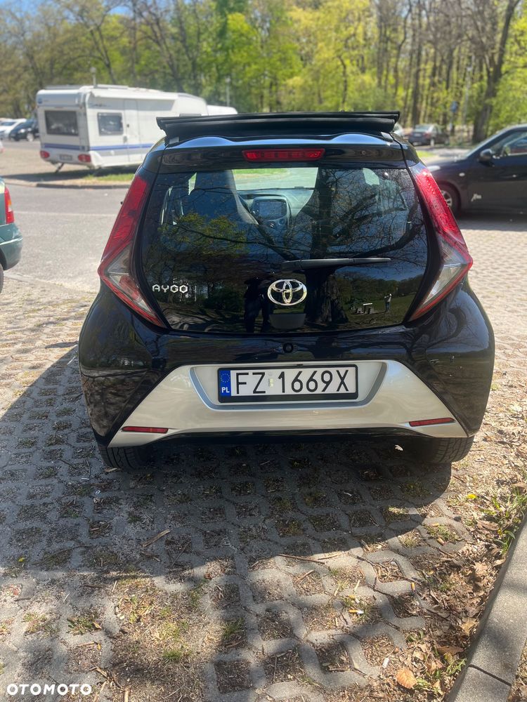 Toyota Aygo x-clusiv - 6