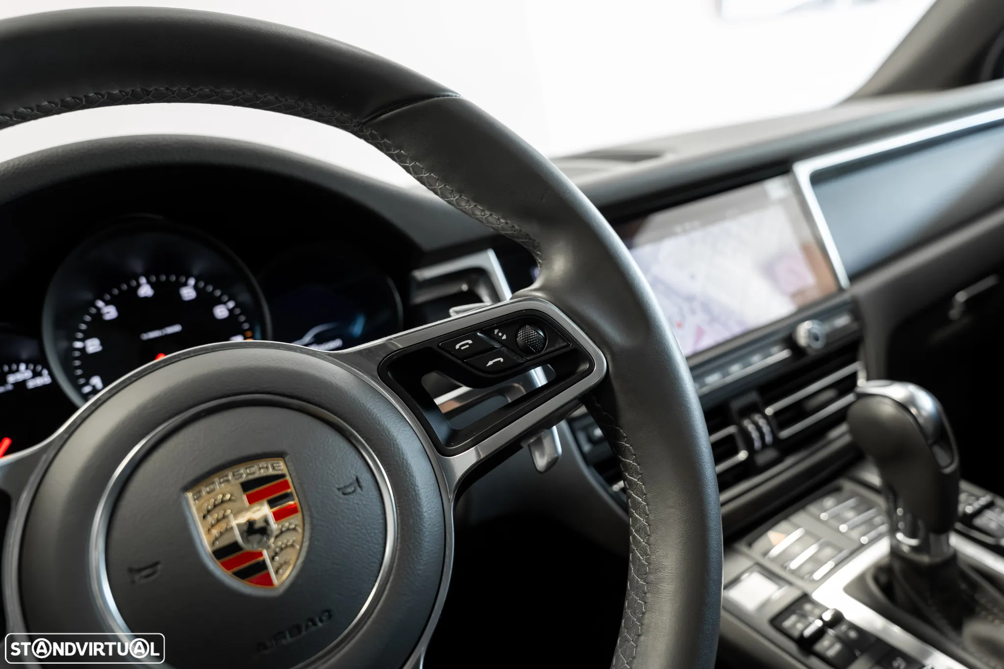 Porsche Macan Standard - 15
