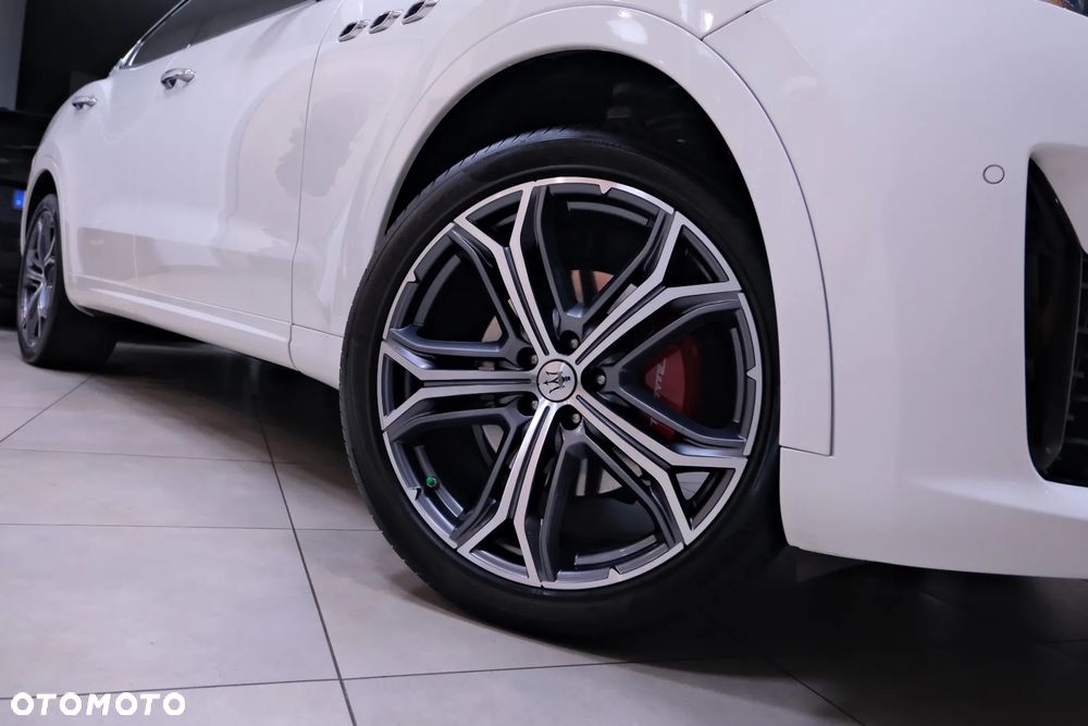 Maserati Levante - 8