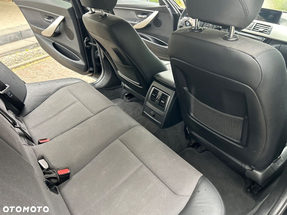 BMW Seria 3 318d Business Edition - 26
