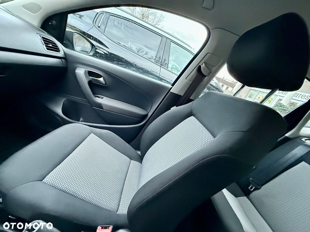 Volkswagen Polo 1.4 16V Trendline - 5