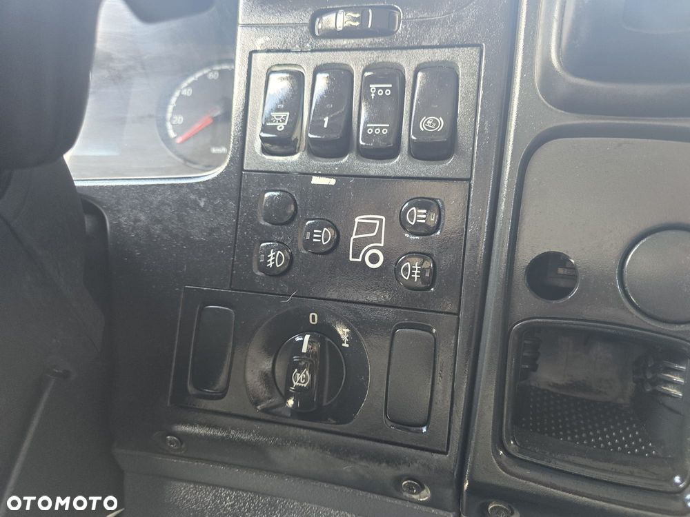 Scania P 440 - 8