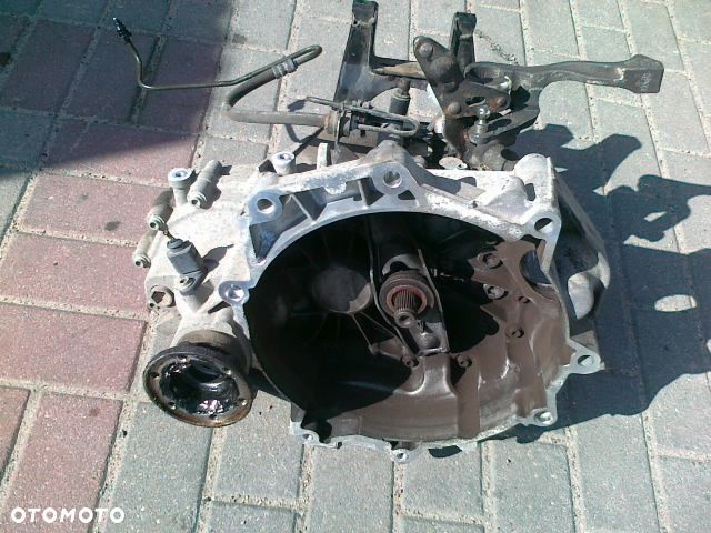 VW POLO 1,2 02- SKRZYNIA BIEGÓW AWY