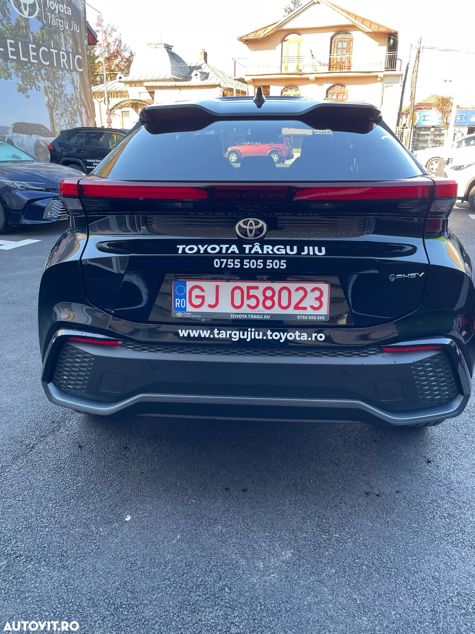 Toyota C-HR - 7