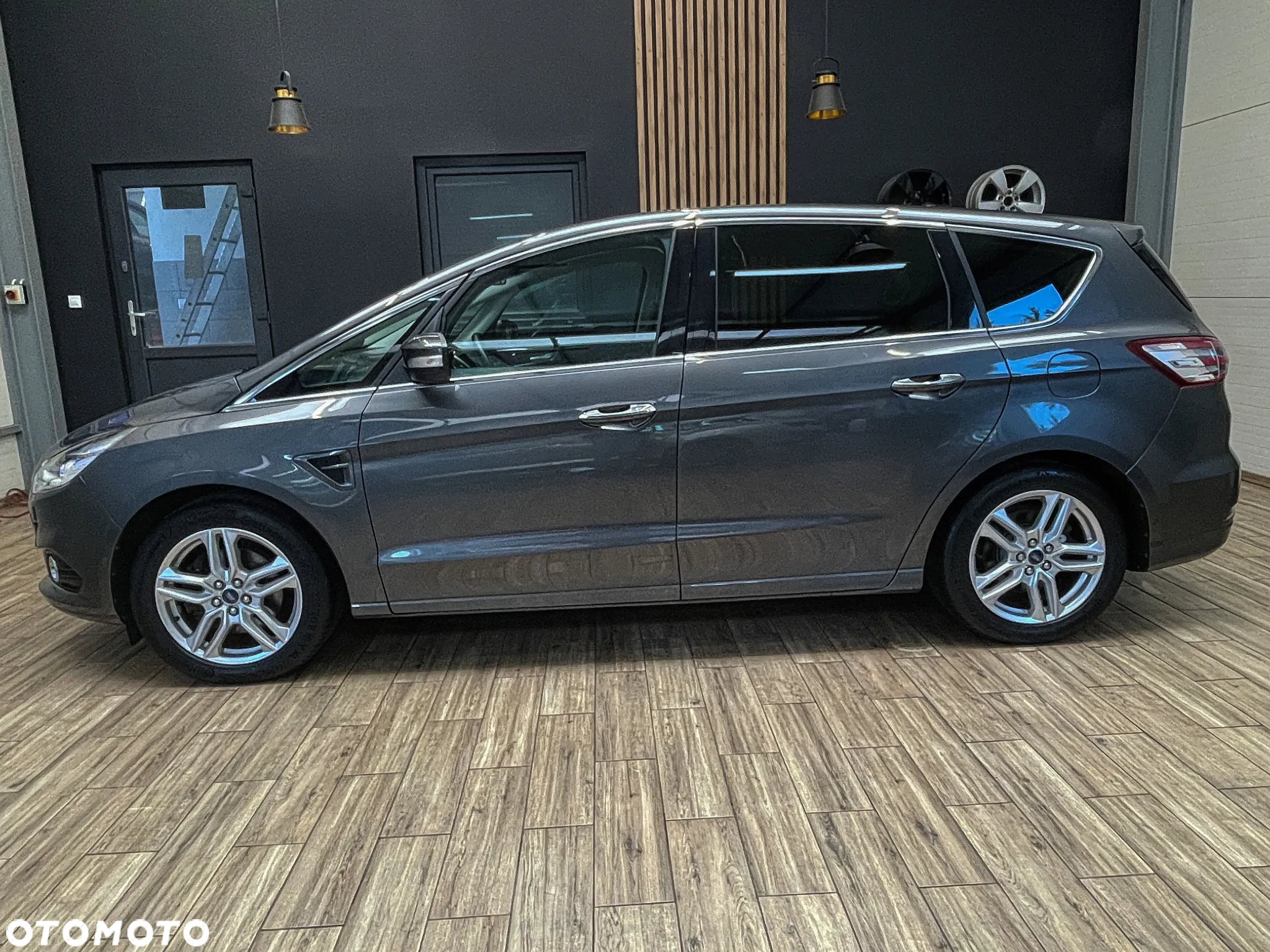 Ford S-Max 2.0 EcoBoost Titanium - 9