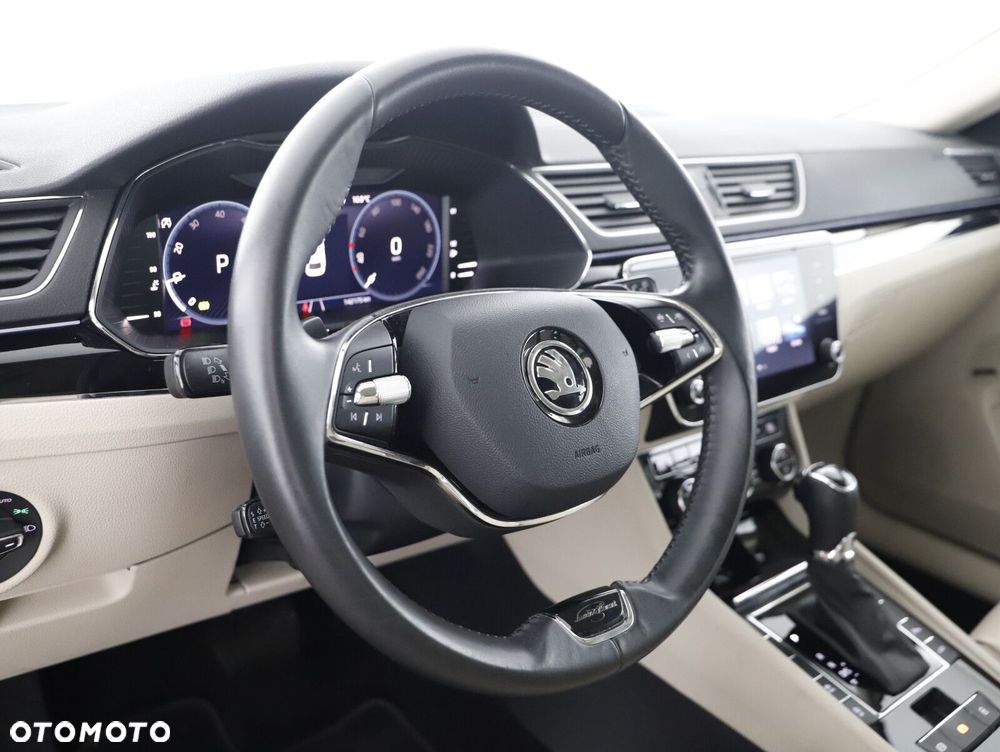 Skoda Superb 2.0 TDI SCR L&K DSG - 13