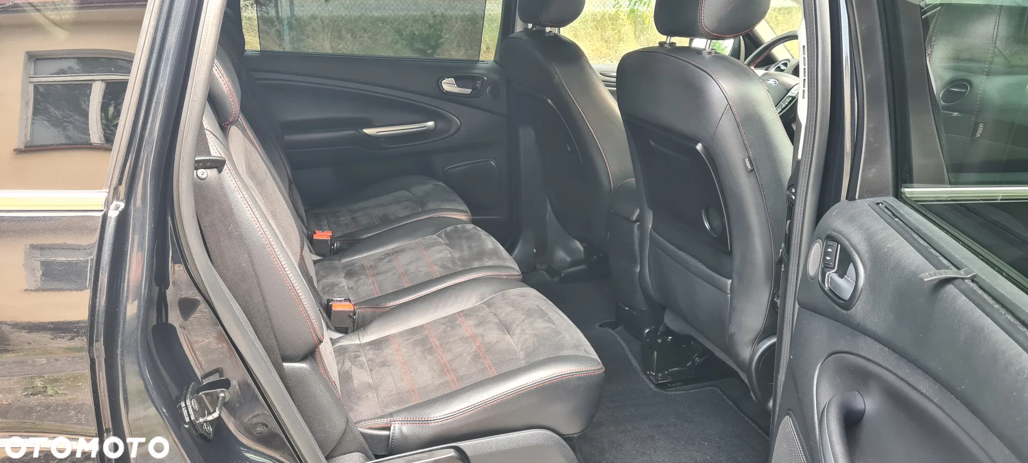 Ford S-Max 2.0 TDCi DPF Titanium - 11