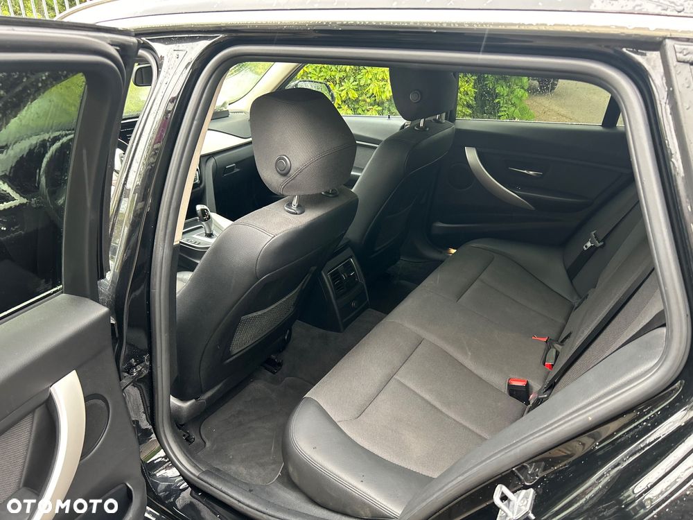 BMW Seria 3 318d Business Edition - 16