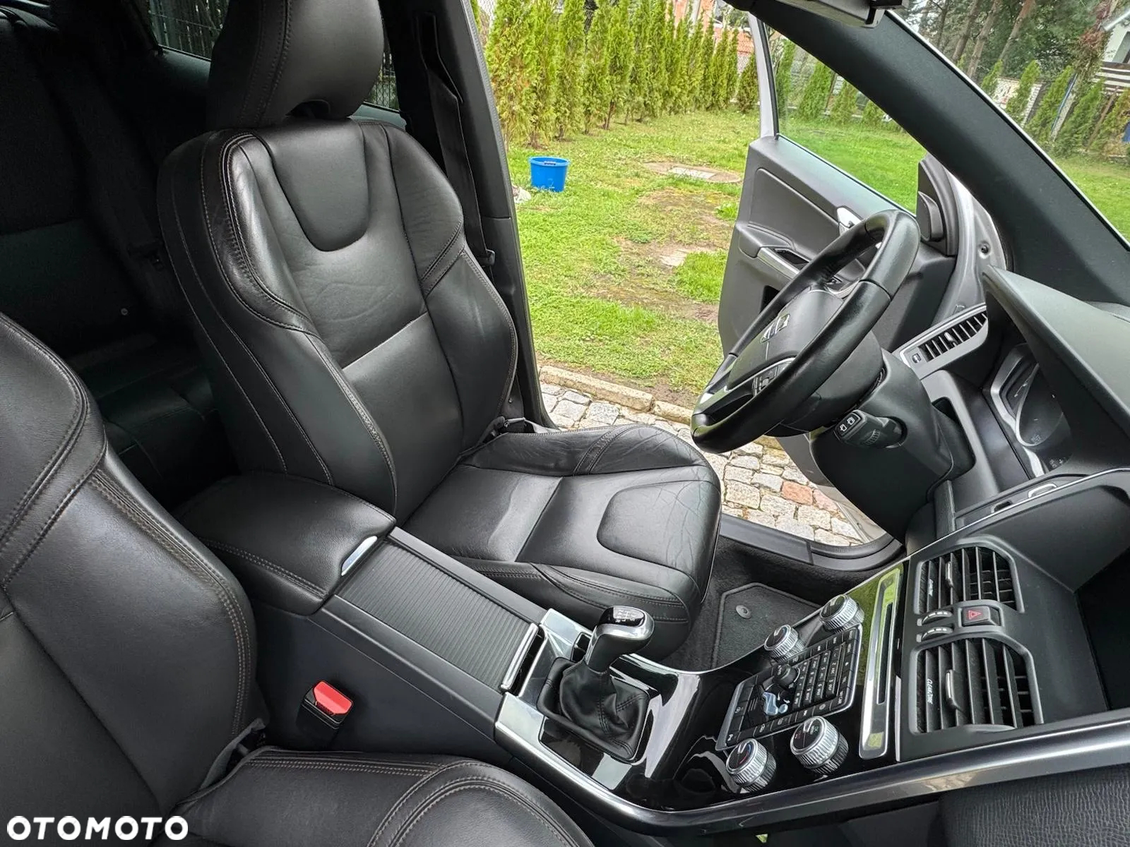 Volvo XC 60 D3 Momentum - 3