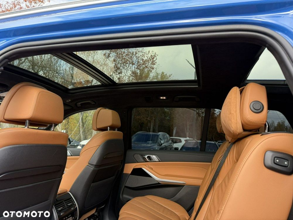 BMW X7 M50i sport - 21