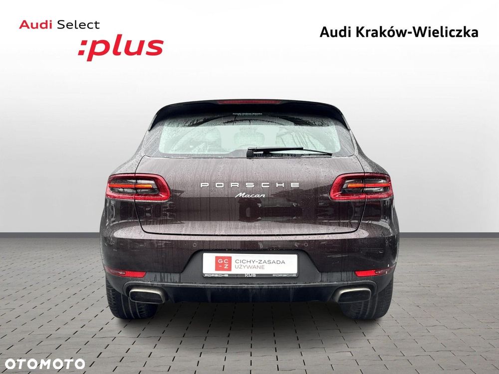 Porsche Macan - 4