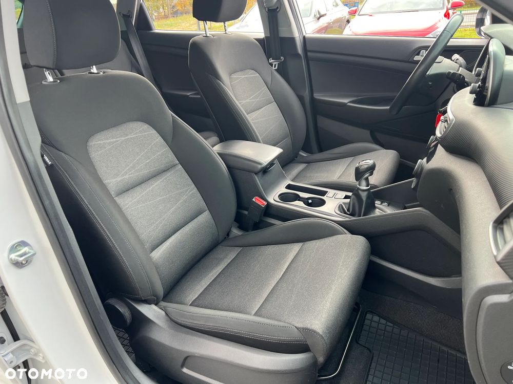 Hyundai Tucson 1.6 GDi Comfort 2WD - 18