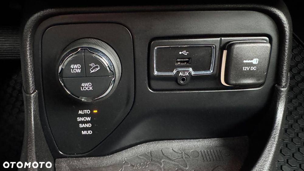 Jeep Renegade 2.0 MultiJet Active Drive Low Automatik 75th Anniversary - 16