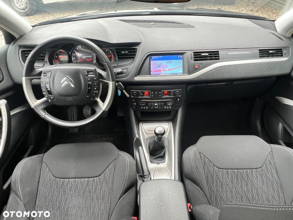 Citroën C5 2.0 HDi Dynamique Equilibre Navi - 17