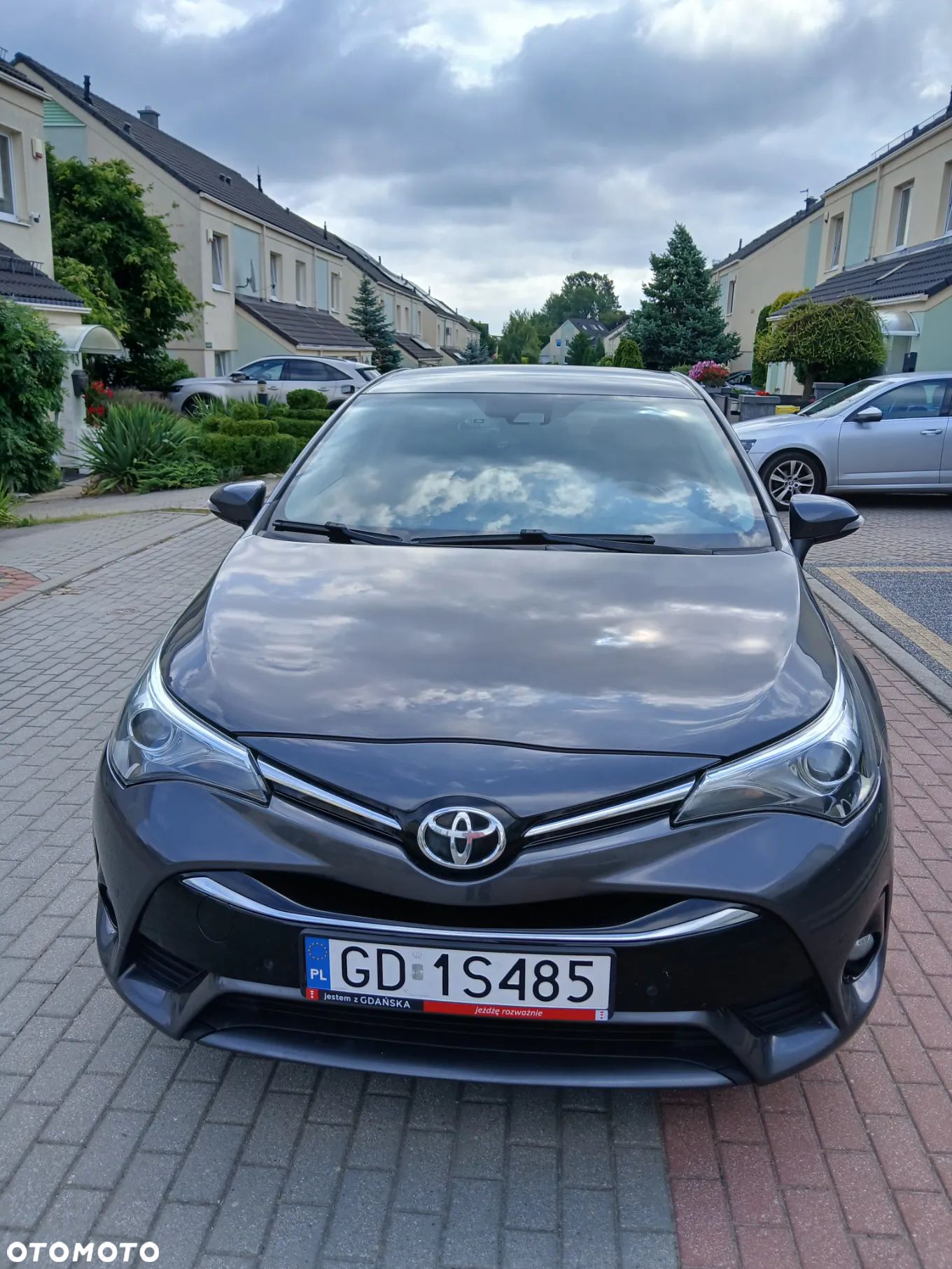 Toyota Avensis 2.0 D-4D Prestige - 1