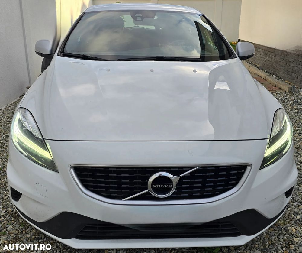Volvo V40 D3 RDesign - 1