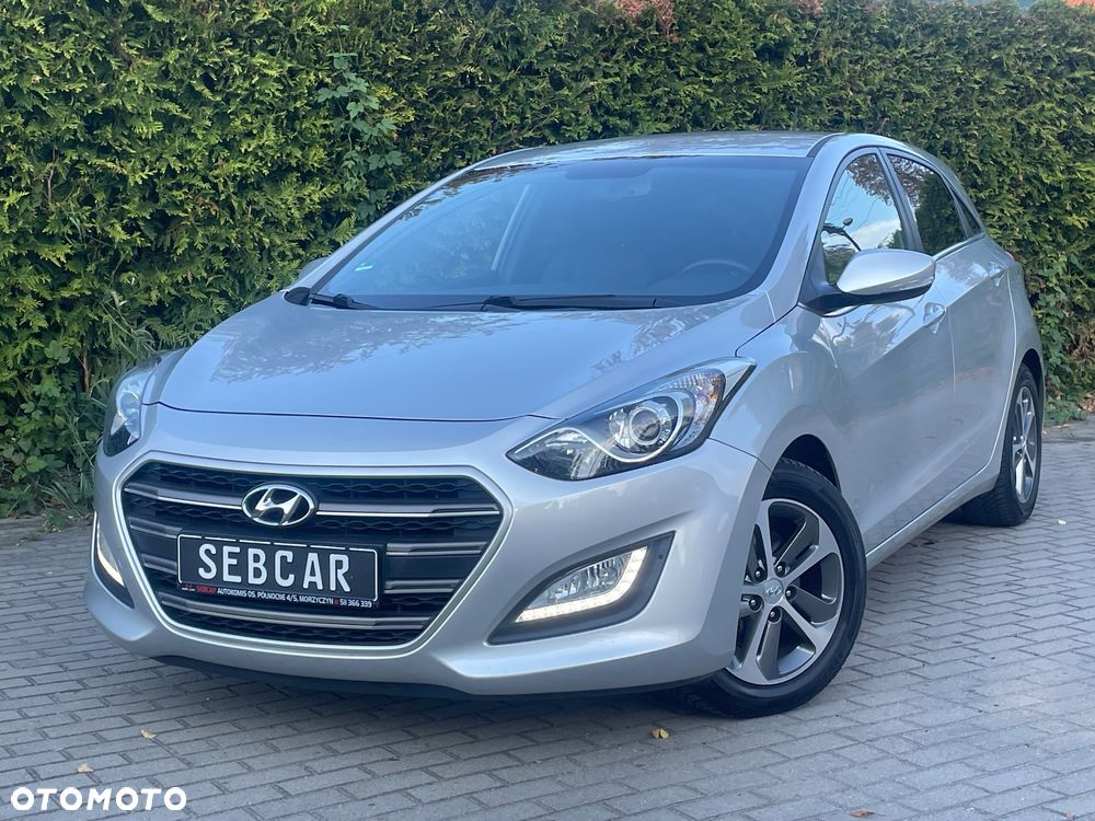 Hyundai i30 1.4 Passion - 1