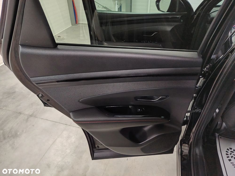 Hyundai Tucson 1.6 T-GDi HEV 2WD N Line - 26