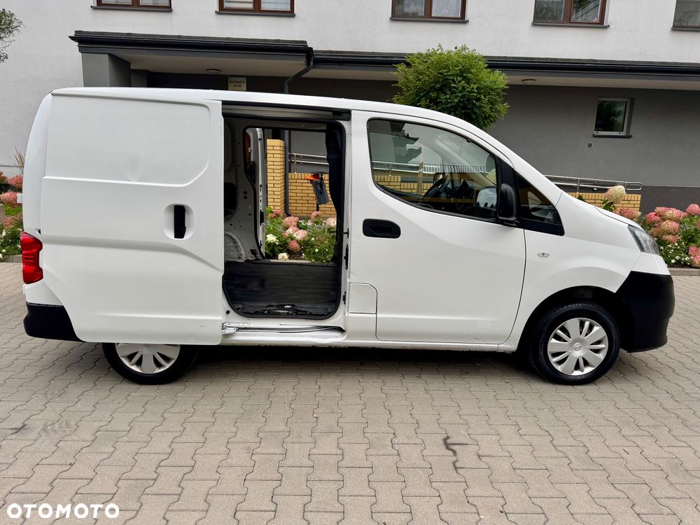 Nissan Nv200 - 13