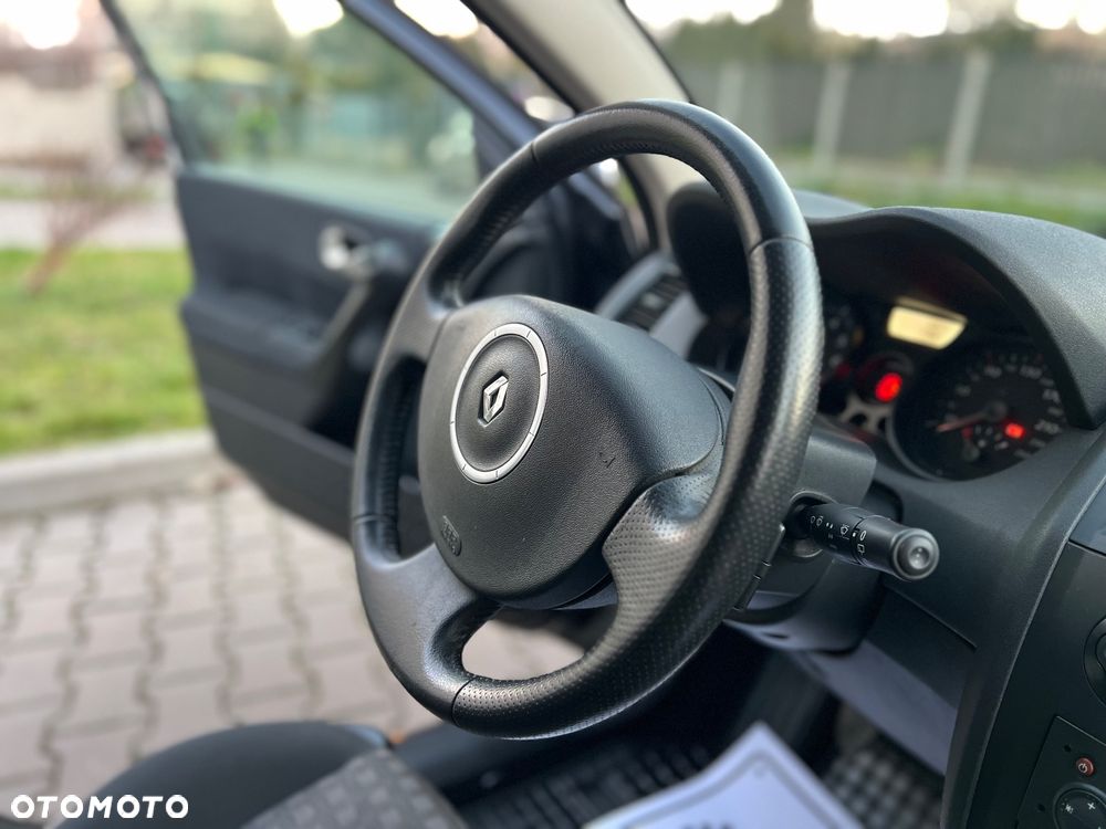 Renault Megane 1.6 Dynamique - 32