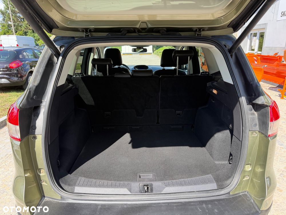 Ford Kuga 2.0 TDCi 2x4 Titanium - 28