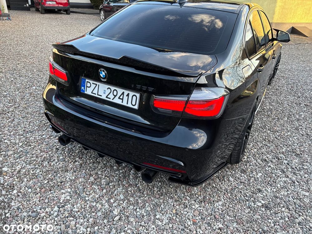 BMW Seria 3 335i Sport-Aut Luxury Line - 2