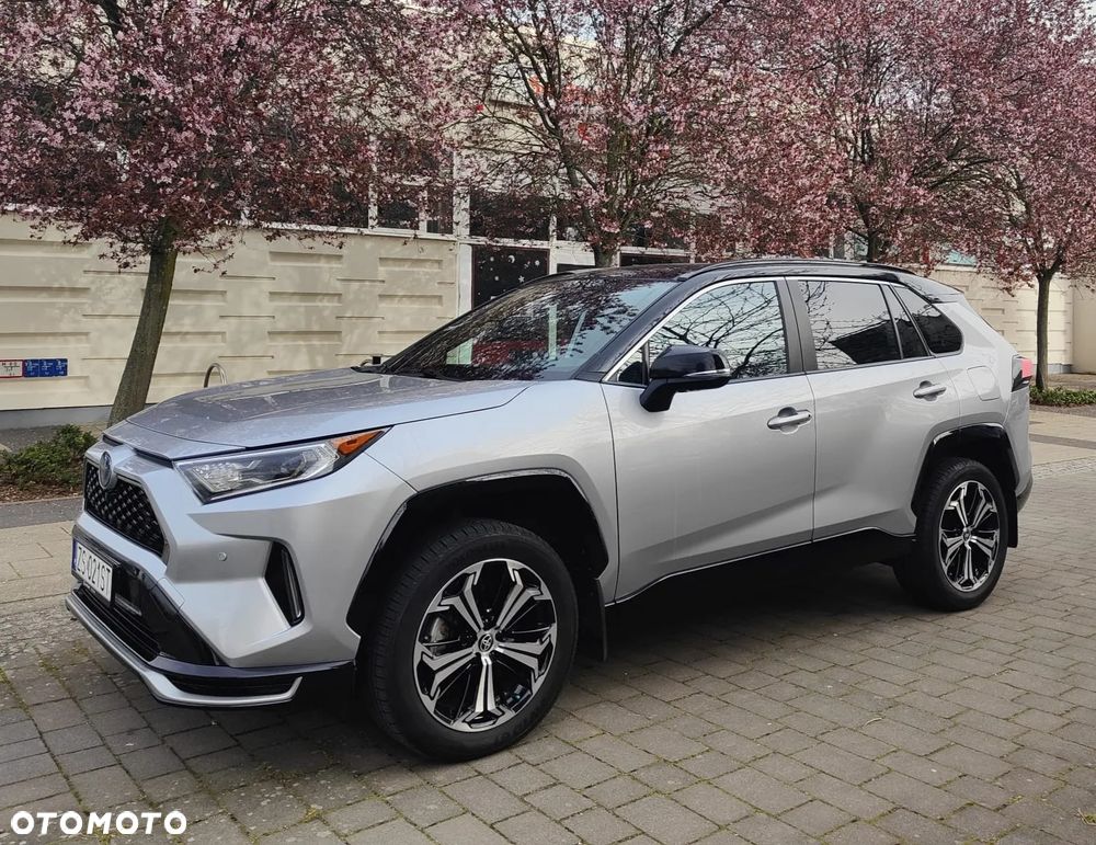 Toyota RAV4 - 1