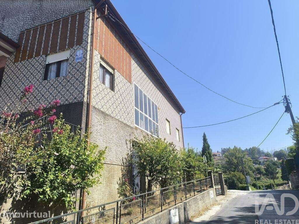 Casa / Villa T5 em Vila Cova da Lixa e Borba de Godim de 173,5 m2 - Grande imagem: 2/24