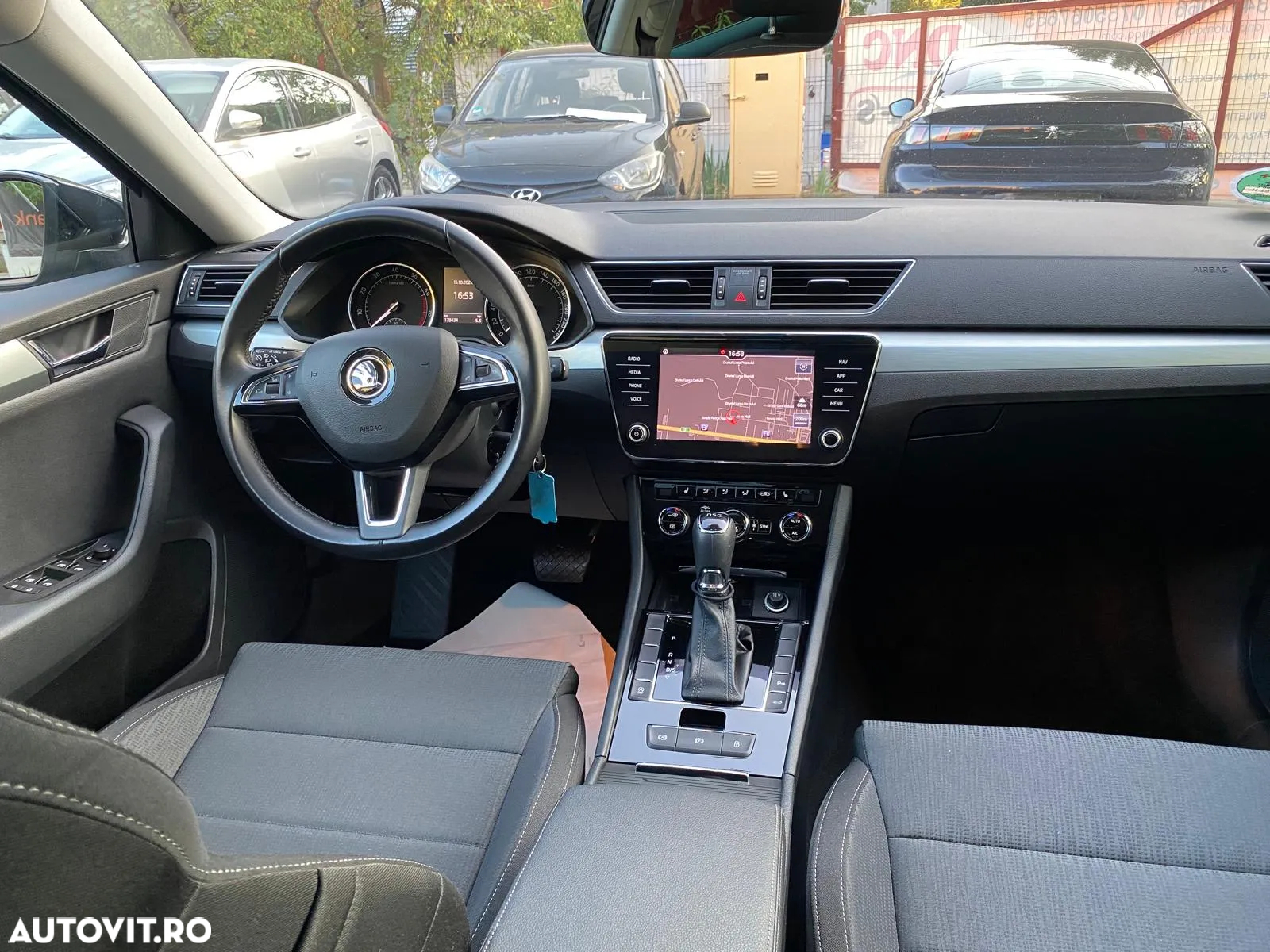 Skoda Superb 1.4 TSI ACT DSG Ambition - 10
