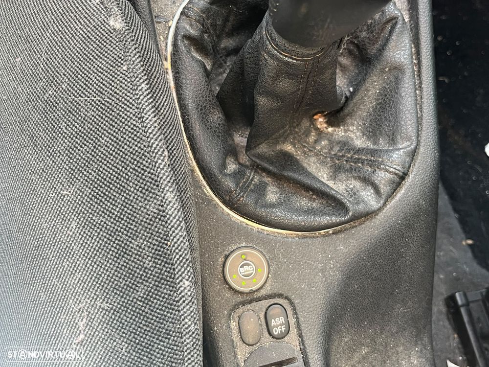 Alfa Romeo 147 - 9