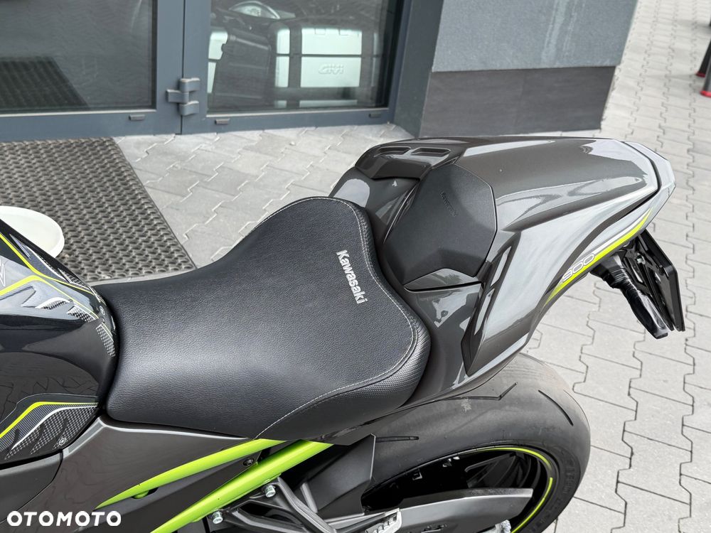 Kawasaki Z 900 - 36