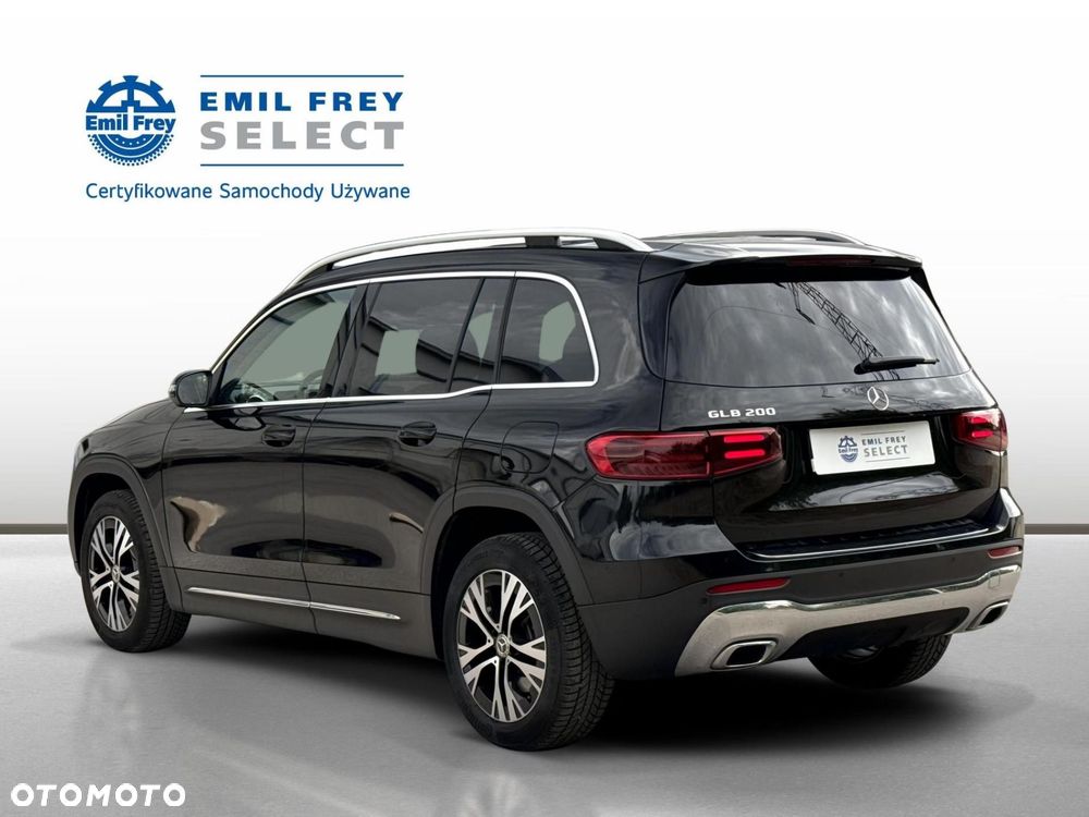 Mercedes-Benz GLB - 4
