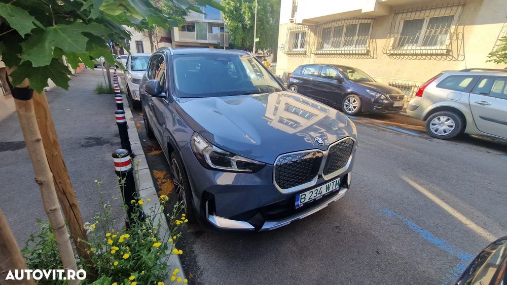 BMW iX1 eDrive20 xLine - 1