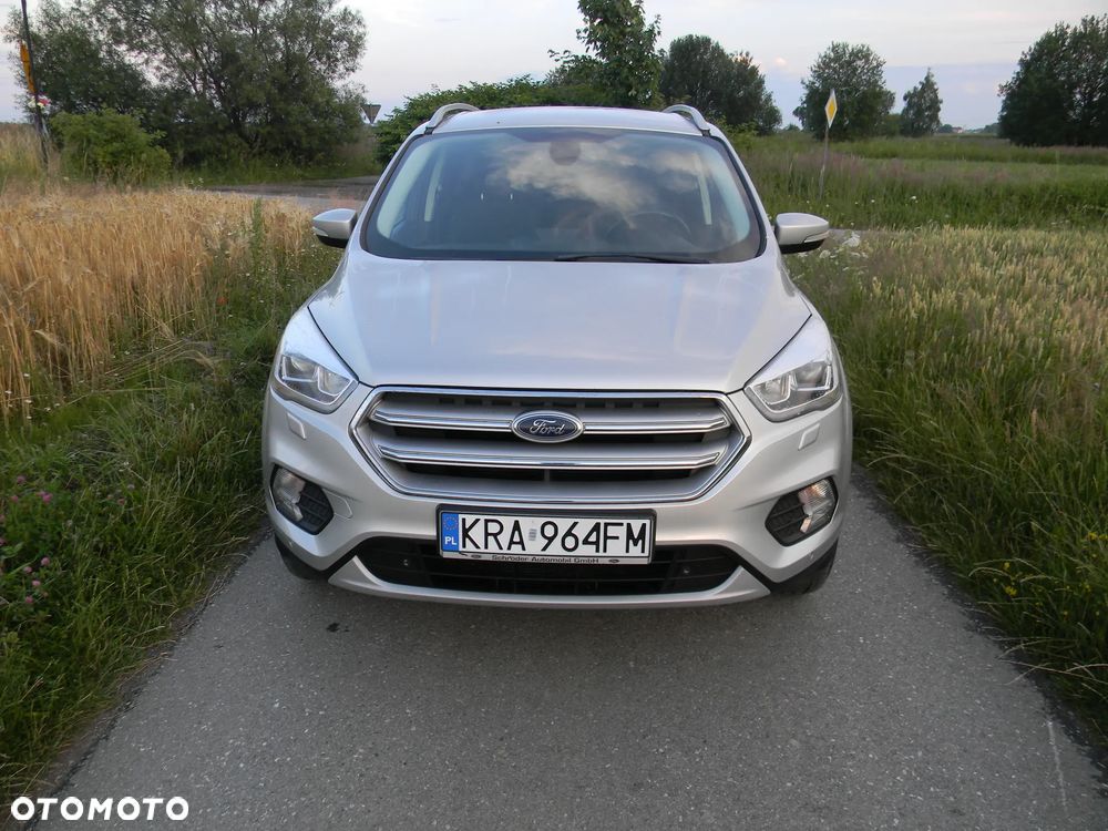 Ford Kuga 1.5 EcoBoost 2x4 Business Edition - 16