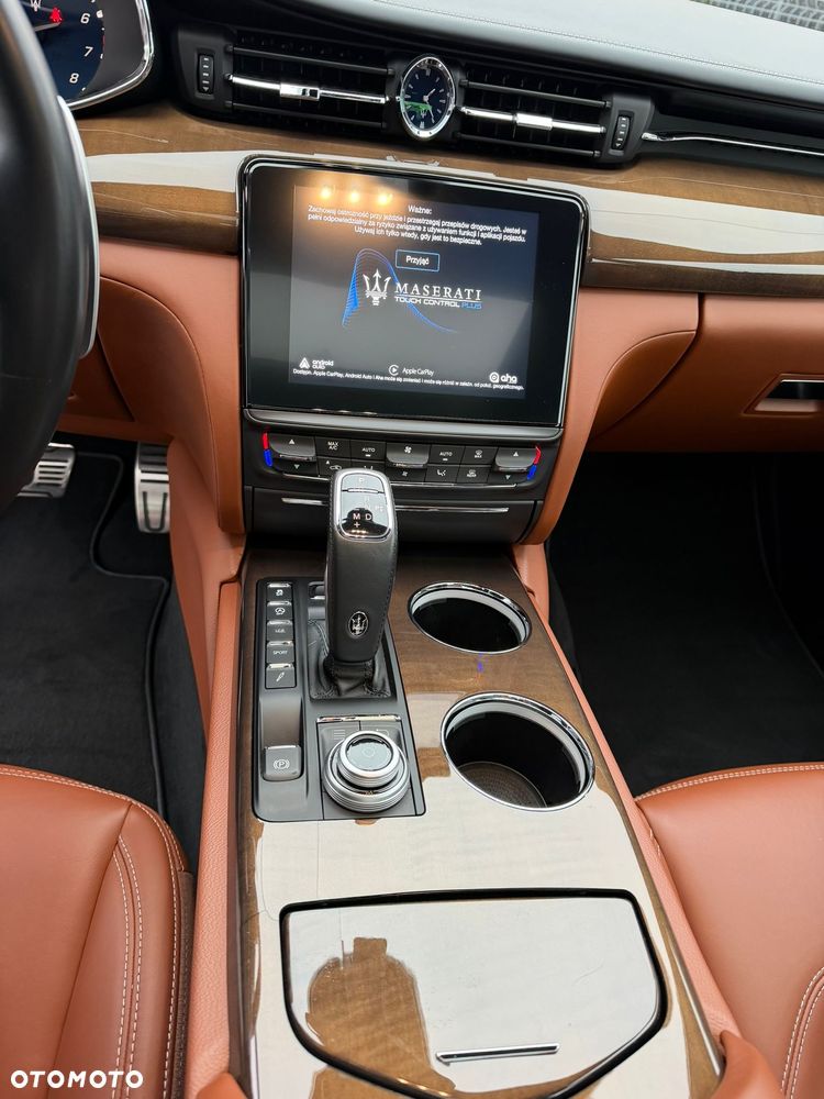 Maserati Quattroporte Q4 GranLusso S - 19