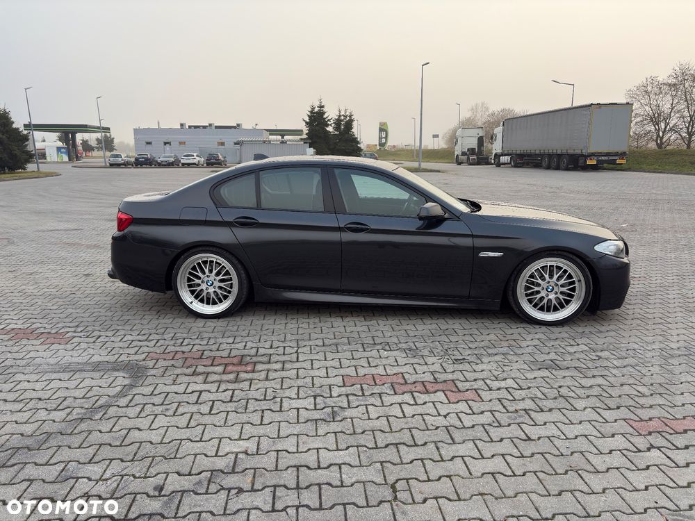 BMW Seria 5 535i xDrive Sport-Aut Modern Line - 7