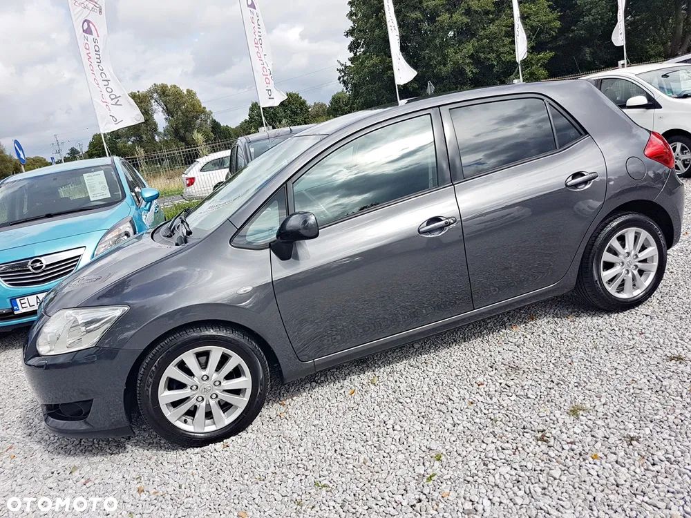 Toyota Auris 2.0 D-4D Executive - 30