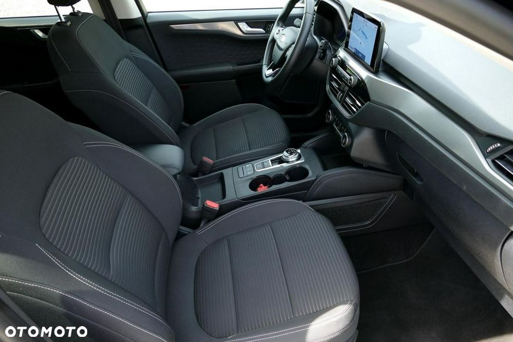 Ford Kuga - 24